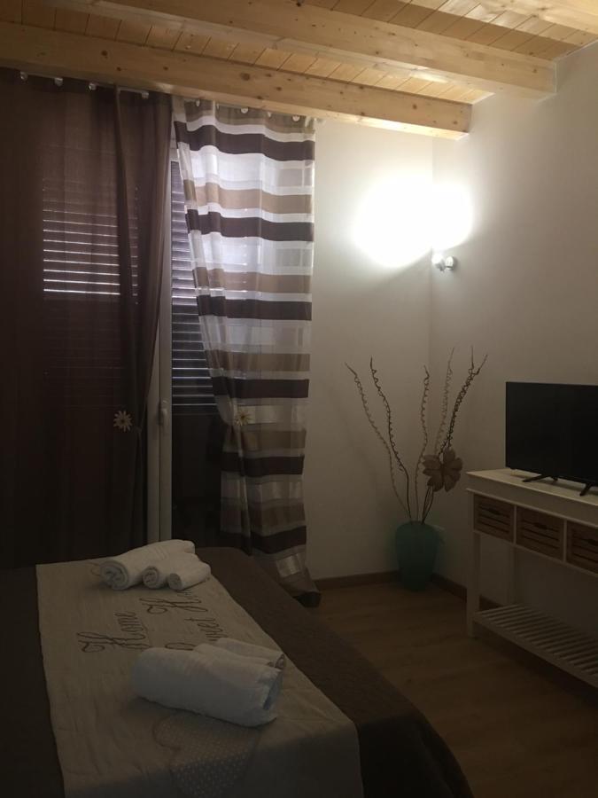Dimora Castelli Hotell Palermo Exteriör bild